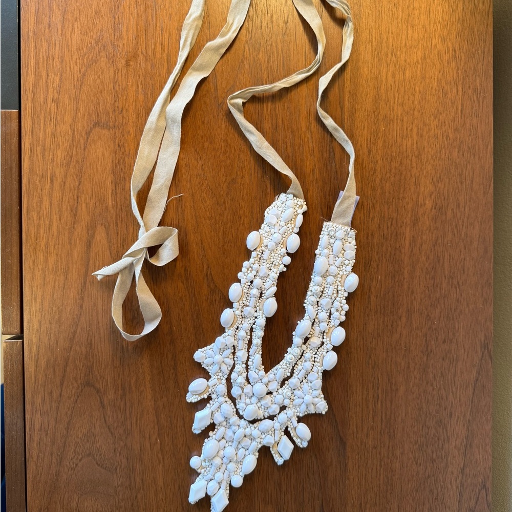 Vera Wang Lavender Label Cream Beaded Necklace